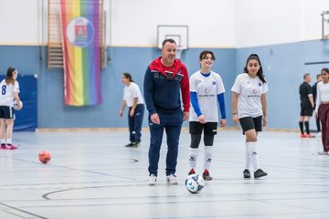 Bild 2 - wBJ Futsalmeisterschaft Runde 1